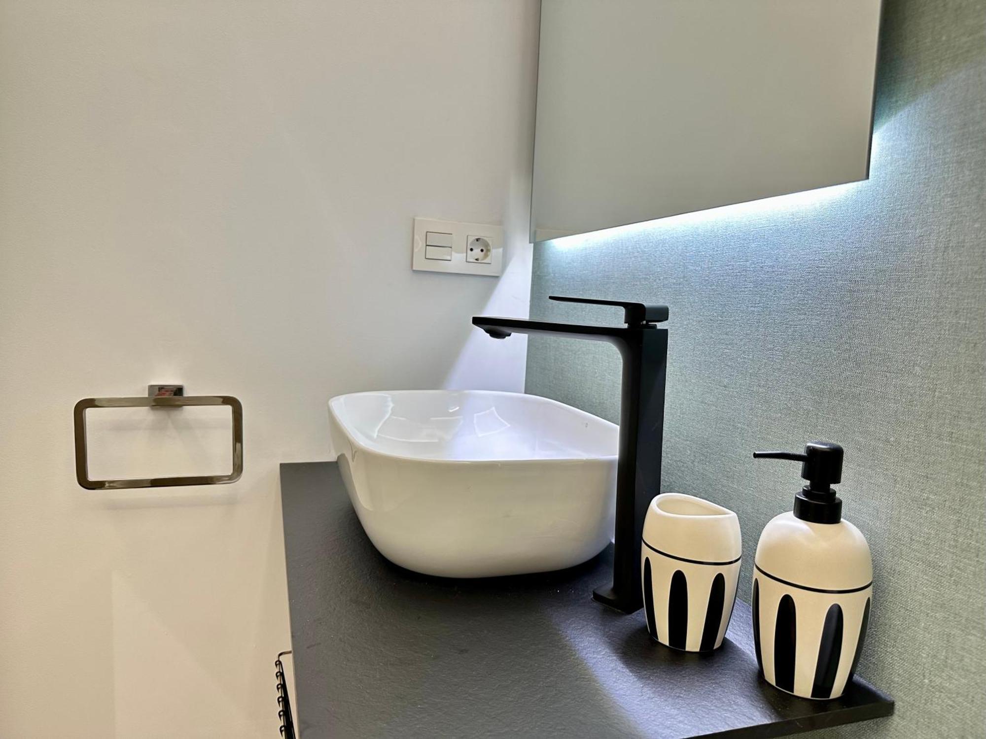 Suites 18 - Hostatel Granada Ngoại thất bức ảnh